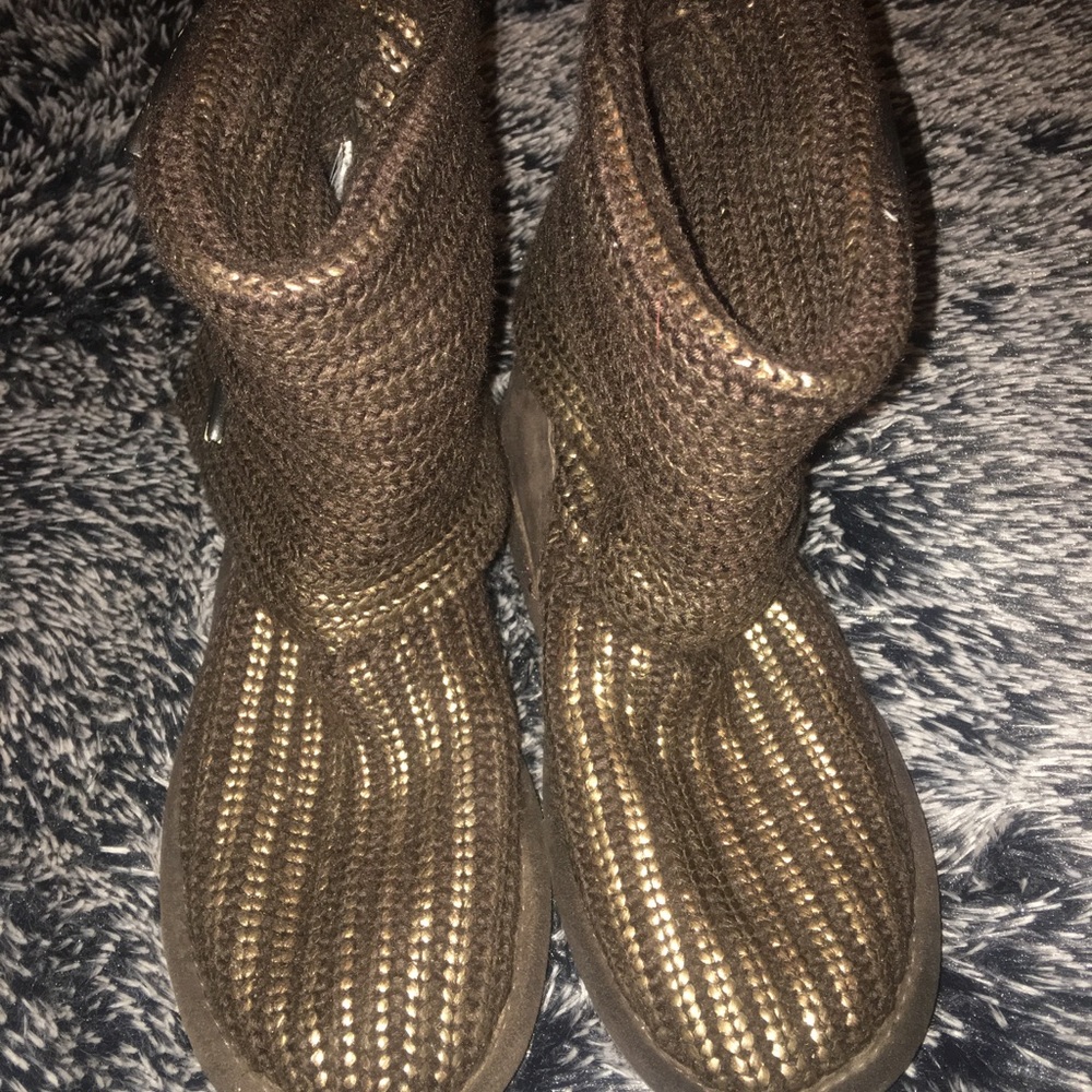 Bear paw boots